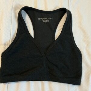 Beyond Yoga Space Dye Racerback Sports Bra Black V-Neck Size M Athleisure